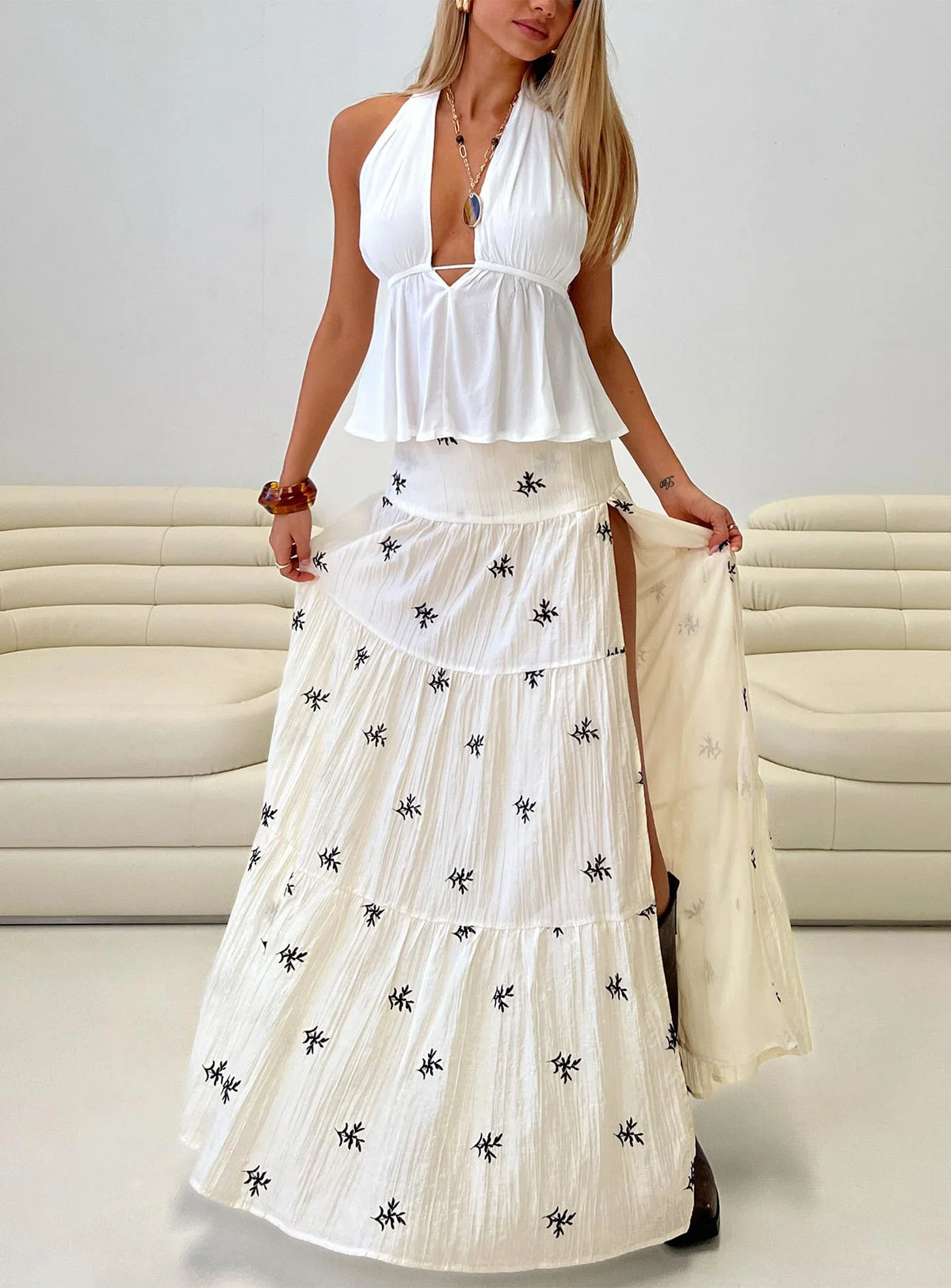 Cinnamon Embroidered Maxi Skirt Cream / Navy